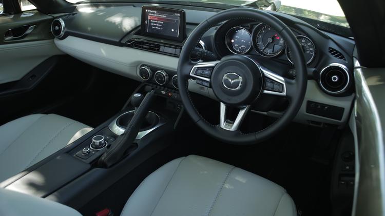 MAZDA MX-5 CONVERTIBLE 2.0 [184] Exclusive-Line 2dr